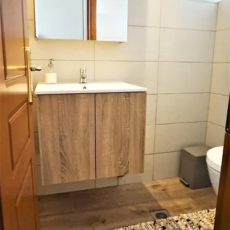 Katerinas House * ניקיטי