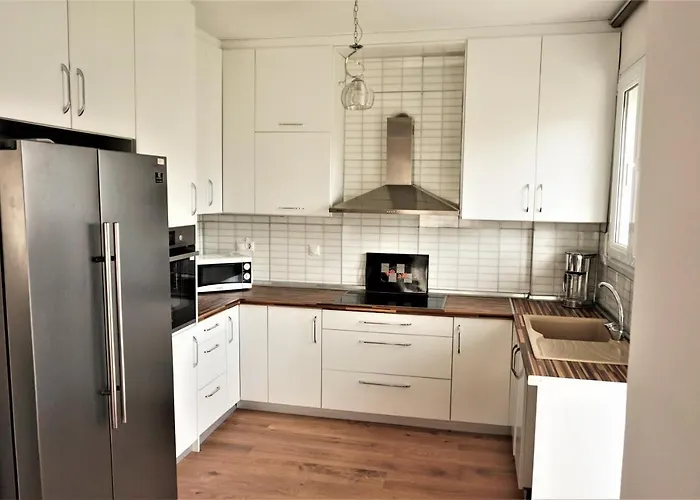 Katerinas House * ניקיטי
